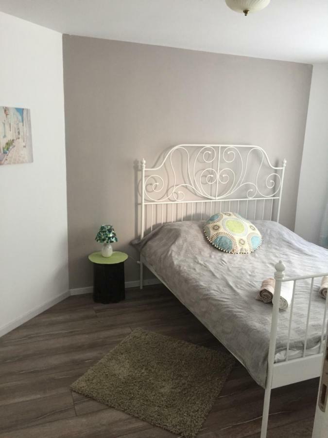 Apartment Button In Downtown София Экстерьер фото