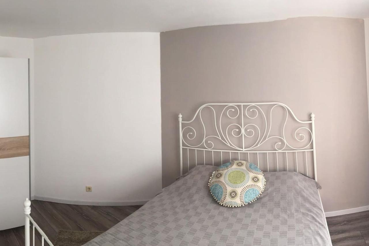 Apartment Button In Downtown София Экстерьер фото